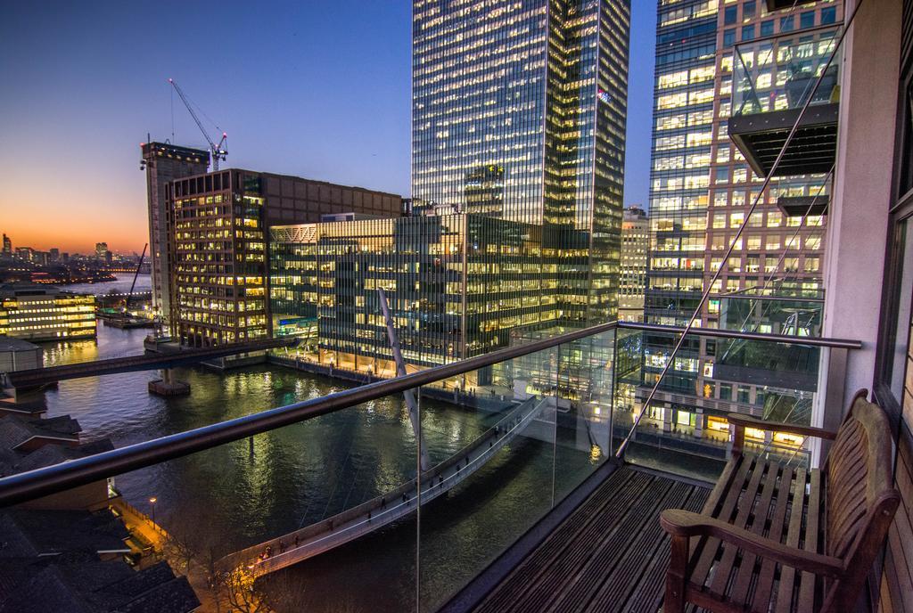 Canary Wharf - Corporate River View Apartments لندن المظهر الخارجي الصورة