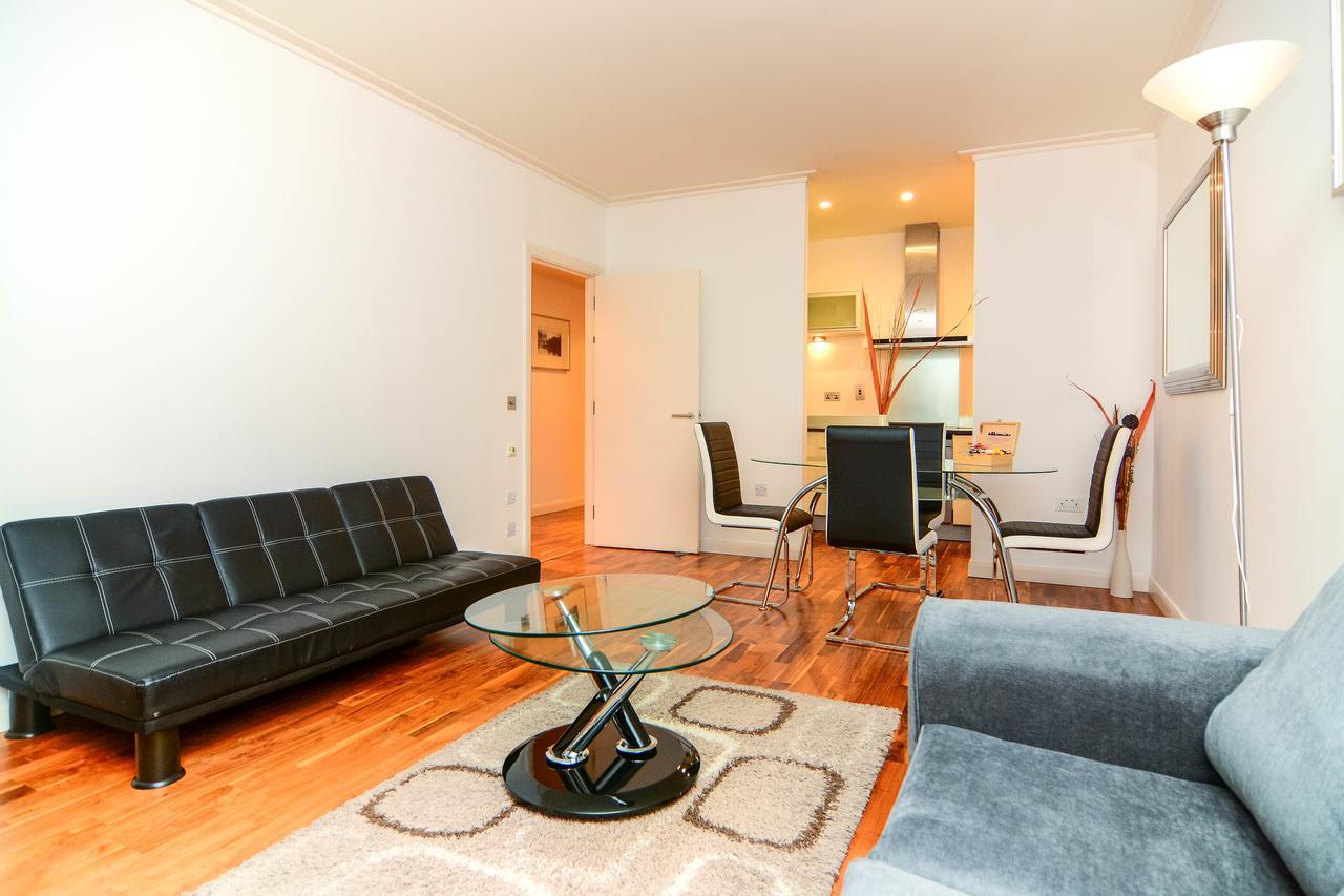 Canary Wharf - Corporate River View Apartments لندن المظهر الخارجي الصورة