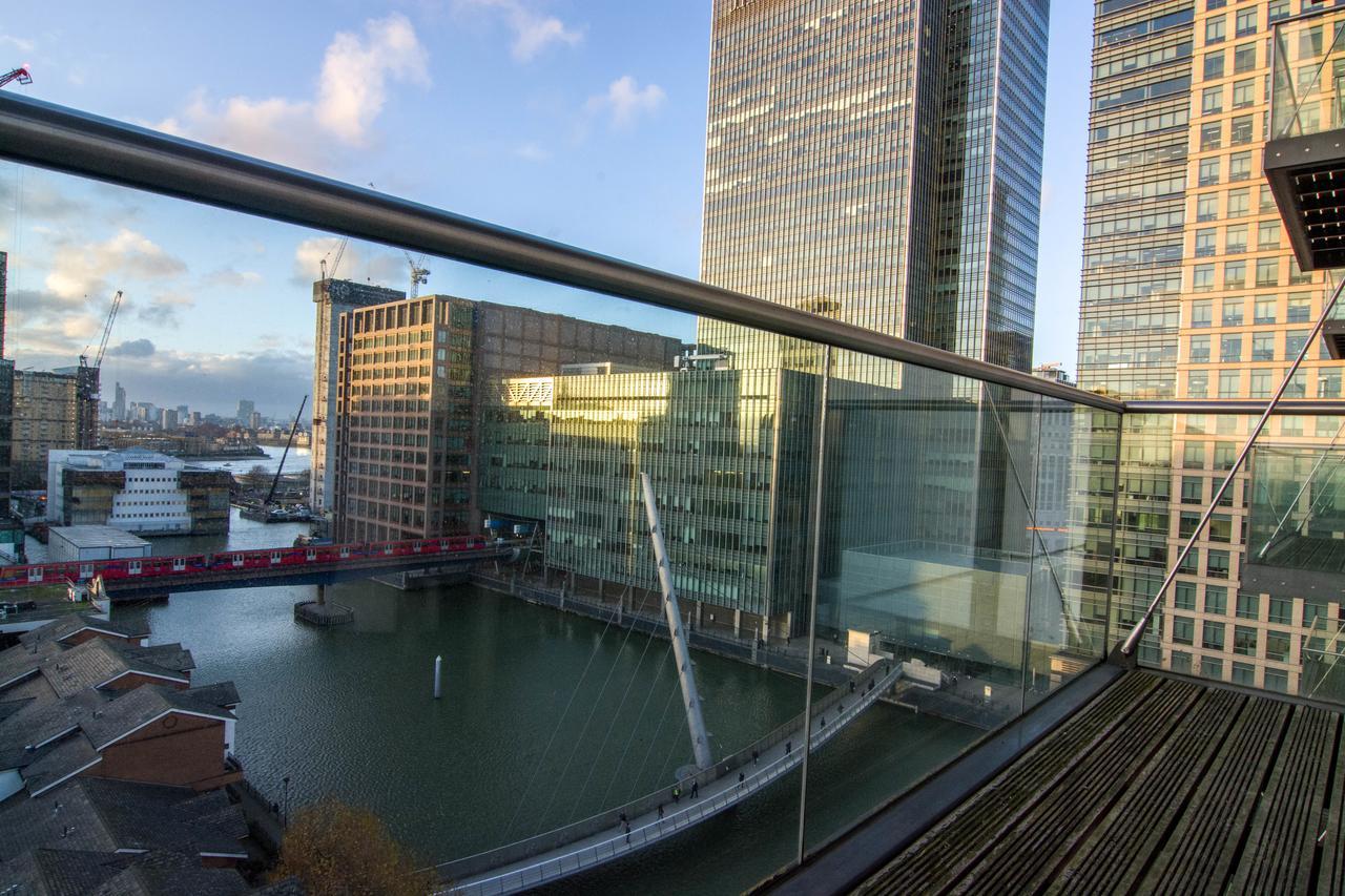 Canary Wharf - Corporate River View Apartments لندن المظهر الخارجي الصورة