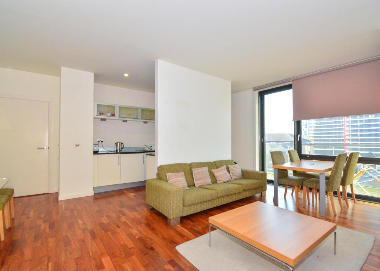 Canary Wharf - Corporate River View Apartments لندن المظهر الخارجي الصورة