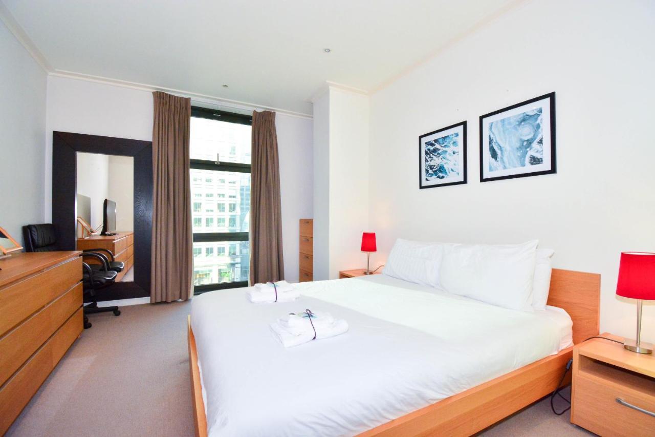 Canary Wharf - Corporate River View Apartments لندن المظهر الخارجي الصورة