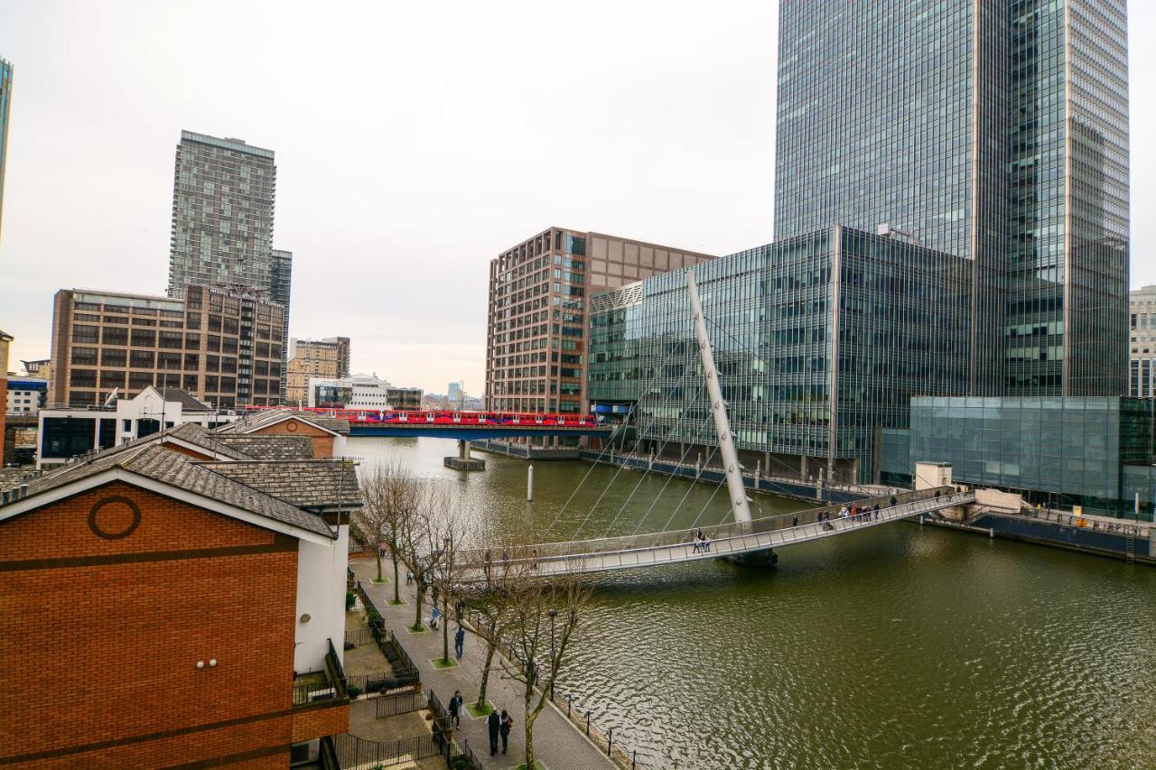 Canary Wharf - Corporate River View Apartments لندن المظهر الخارجي الصورة