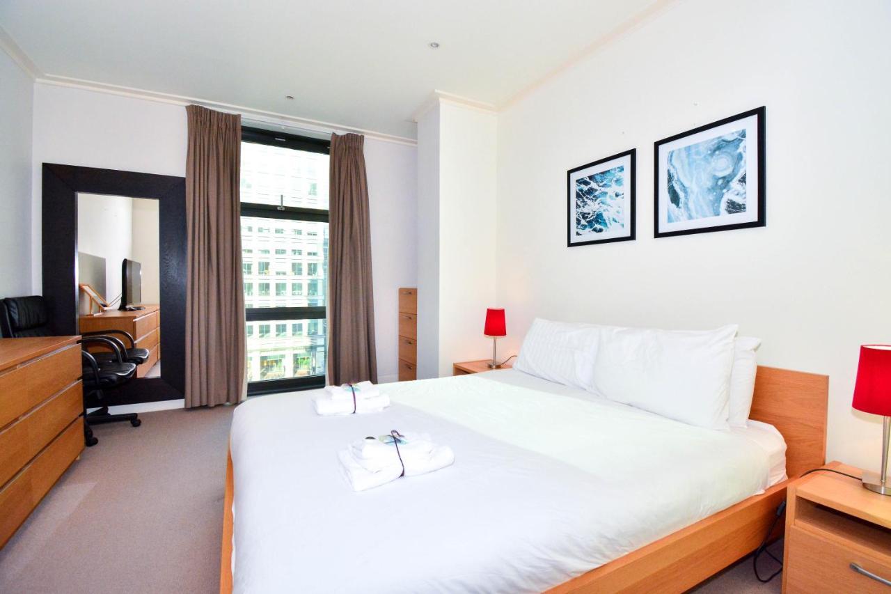 Canary Wharf - Corporate River View Apartments لندن المظهر الخارجي الصورة