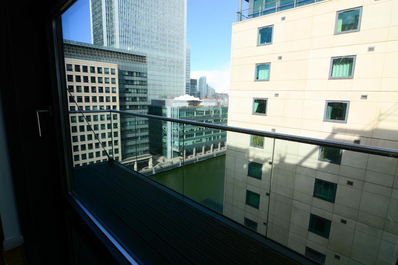 Canary Wharf - Corporate River View Apartments لندن المظهر الخارجي الصورة
