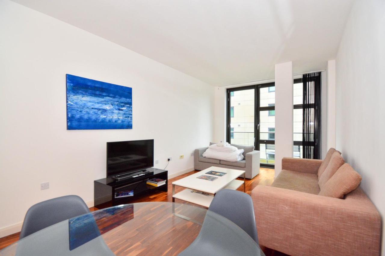 Canary Wharf - Corporate River View Apartments لندن المظهر الخارجي الصورة